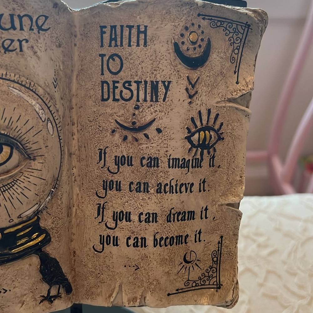 Ashland Halloween Mystic Moon decor - Picture 3 of 15